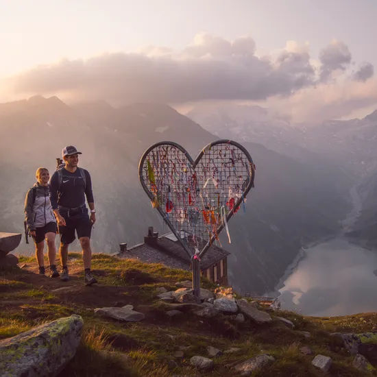 wandern-sommer-olpererhuette-foto-dominic-ebenbichler__23_.jpg