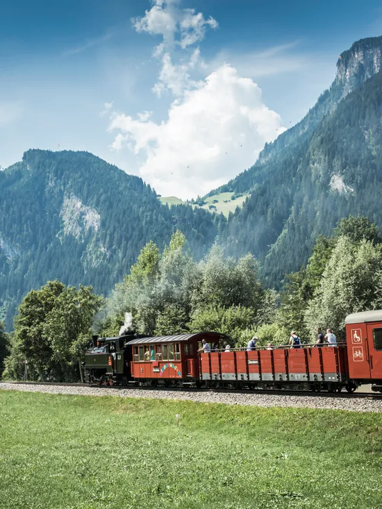 Dampfzug_1013_c_zillertaltourismus_BernhardHuber.jpg