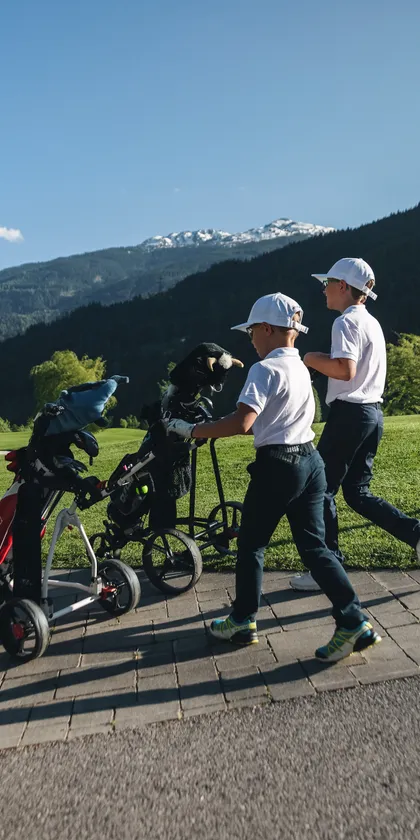 GolfingwithKids-3.jpg