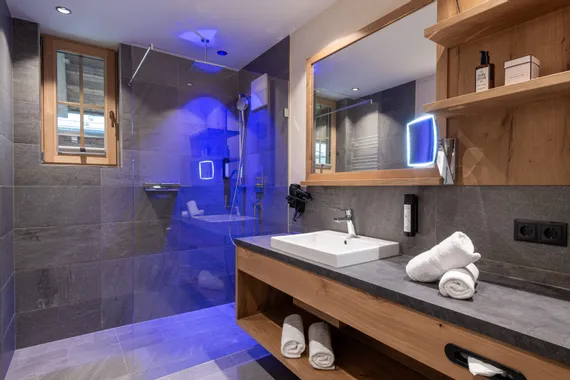MW8_7509-HDR_a.jpg