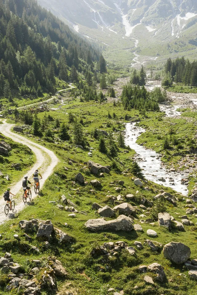biketour_stilluptal_bach_foto_lorenz_seiwald.jpg