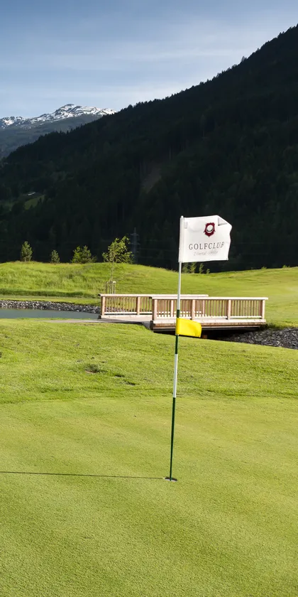 Golfplatz_Zillertal_Uderns_-_A-sterreichs_einziger_5_Sterne_superior_Golfplatz.jpeg