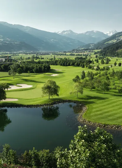 Golfplatz_Uderns__c_GolfclubZillertal.jpg