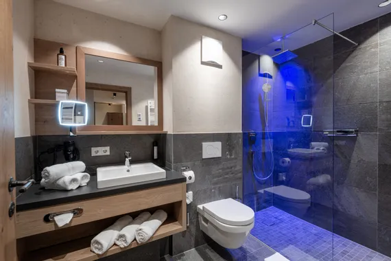 MW8_7437-HDR_a.jpg