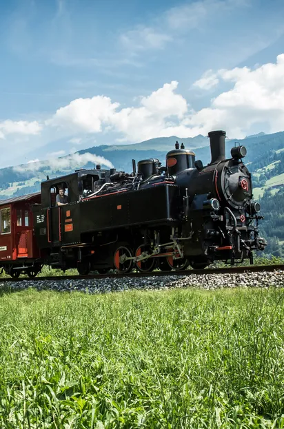 Dampfzug_0958_c_zillertaltourismus_BernhardHuber.jpg