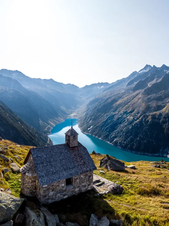 8_August_copyright__Thomas_Pfister-1_a.jpg